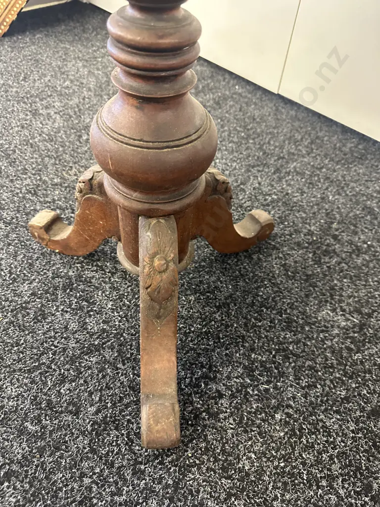 Vintage Mahogany Round Pedestal Table H63,Dia56cm. Image 1++