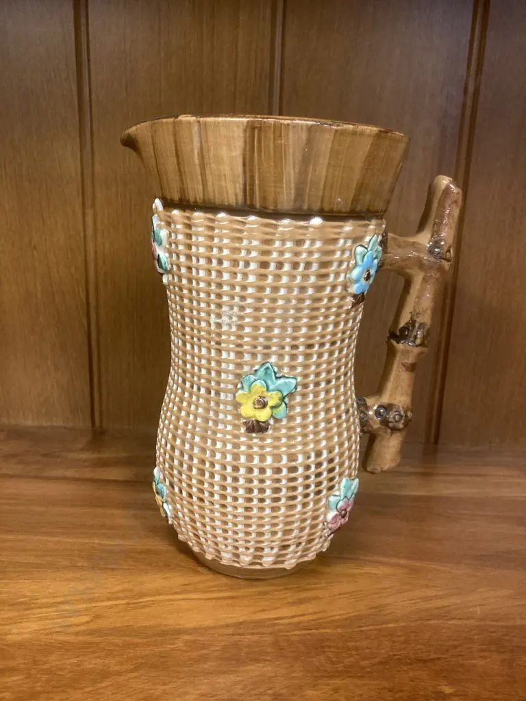 Vintage 1950s Italian Art Pottery Basket Weave Jug, marked 601 Italy On Base, 21cm Image 1++
