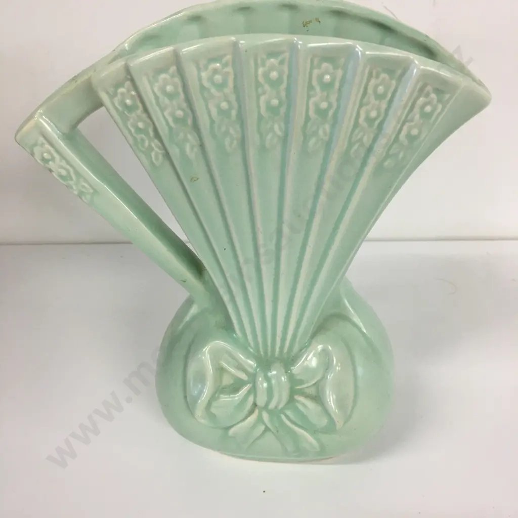 Art Deco English Dartmouth Vase Spearmint Green H21cm. Image 1++