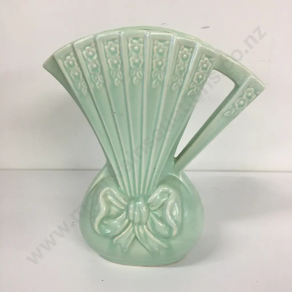 Art Deco English Dartmouth Vase Spearmint Green H21cm. Image 1++