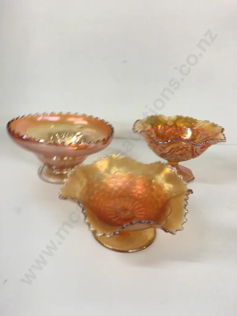Vintage Glass Bowls x3 Image 1++