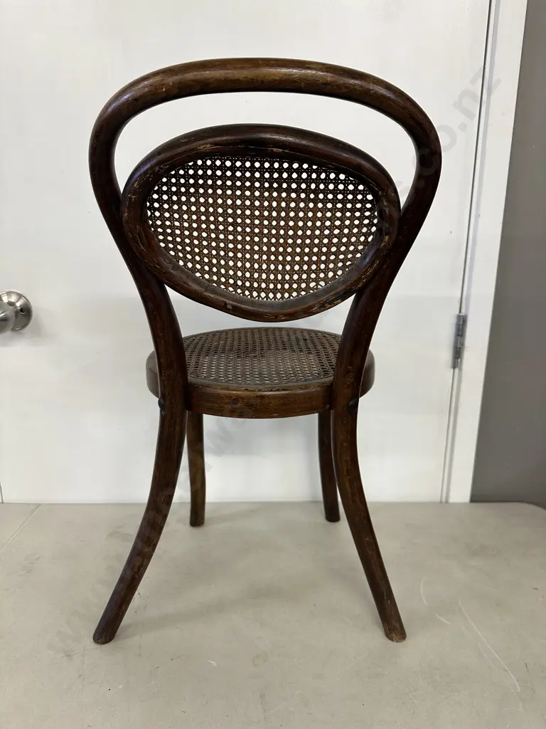 Vintage Childs Bentwood Chair Image 1++