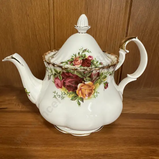 Royal Albert 'Old Country Roses' Teapot H14cm