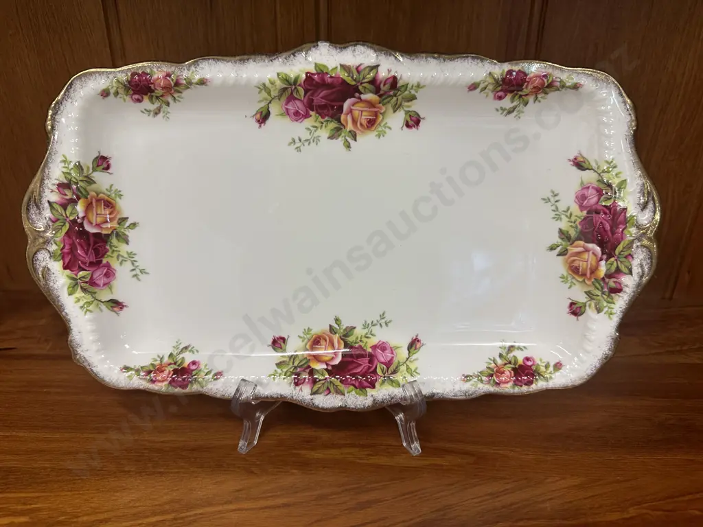Royal Albert 'Old Country Roses' Sandwich Plate L30cm Image 1++