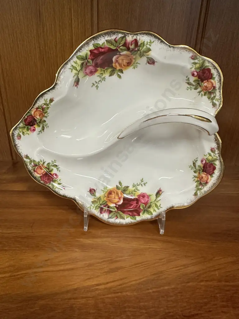 Royal Albert 'Old Country Roses' Leaf Dish L20cm Image 1++