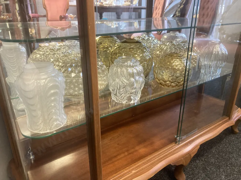 Lot of Assorted Glass Light Shades Image 1++