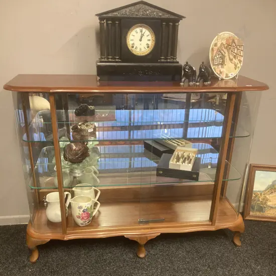 Mahogany & Curved Glass China Display Cabinet, Cabriole Legs, Glass Shelves, Mirror Backed, H90 W120 D37cm, With Key