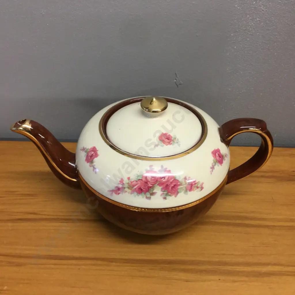Arthur Wood Teapot Brown With Gold Trim & Vintage Flowers Image 1++