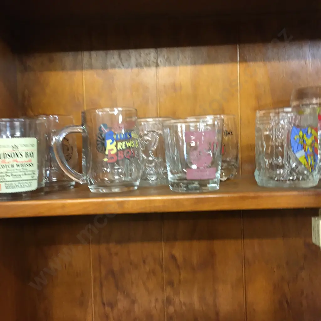 Selection of Alcohol Advertising Glassware Image 1++