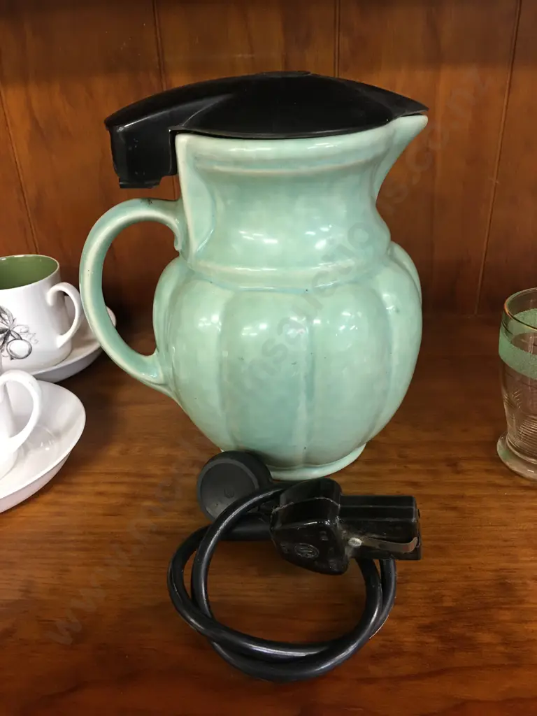 Vintage Neeco Electric Jug With Lead Image 1++