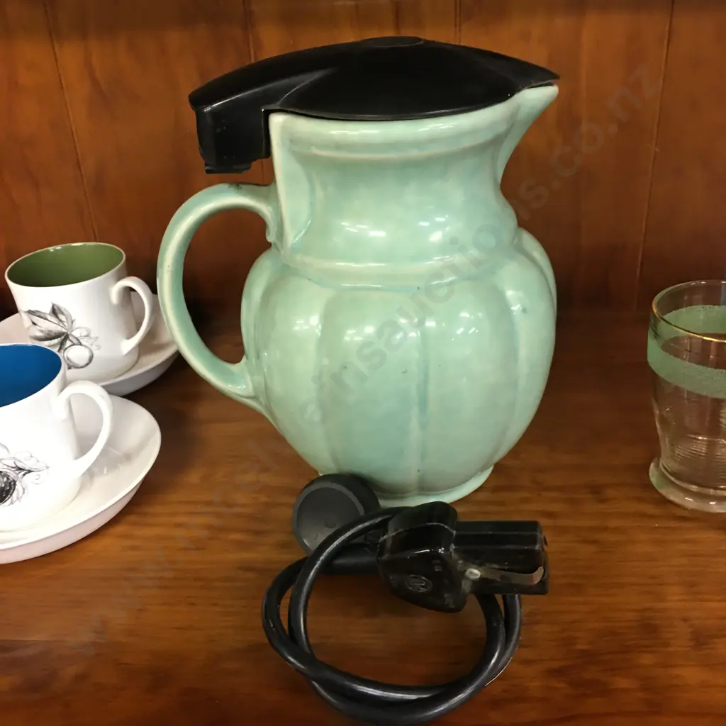 Vintage Neeco Electric Jug With Lead Image 1++