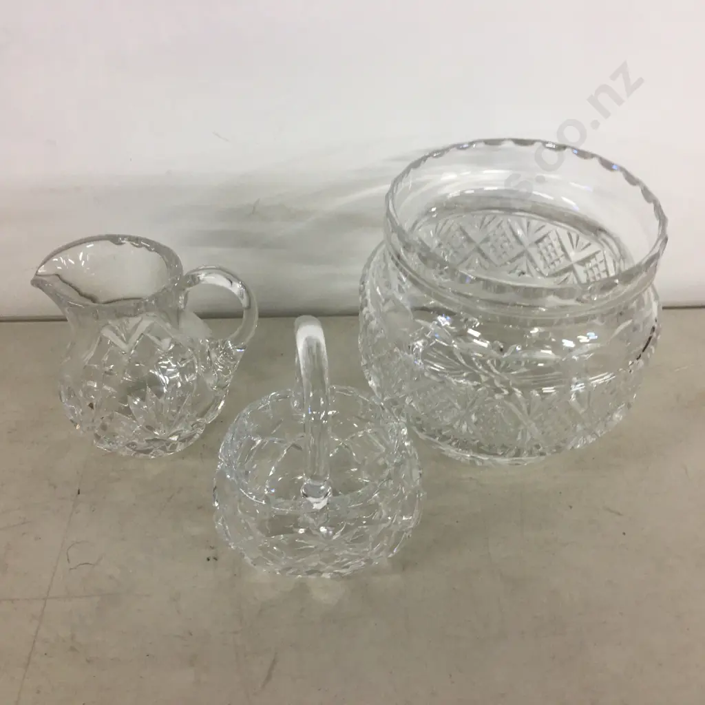 Vintage Crystal Items x 3 Image 1++
