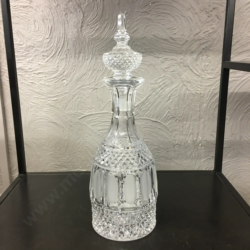 Stunning Crystal Decanter Image 1++
