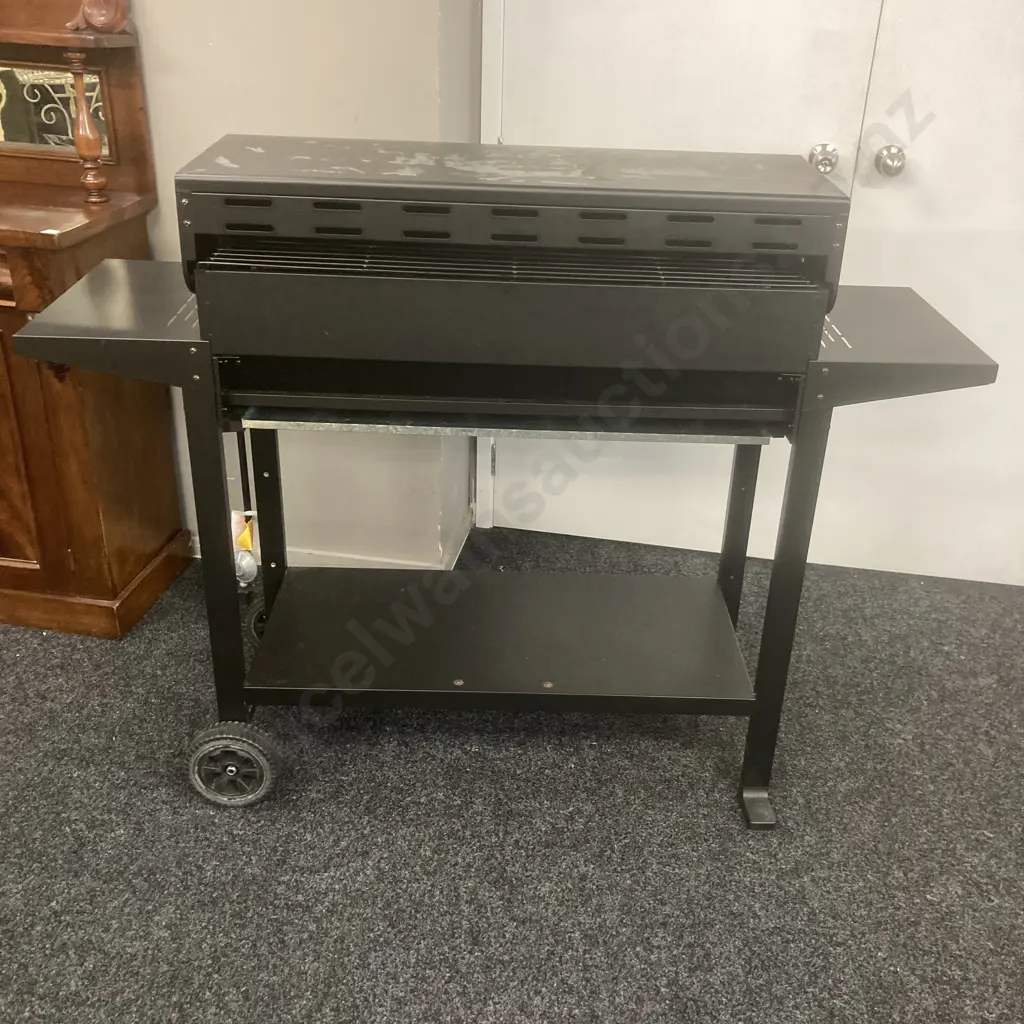 Jumbuck 6 Burner Hooded BBQ With Cover (Very Little Use) & BBQ Tools Image 1++