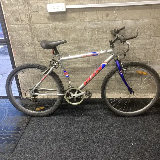 Huffy Alumina 8000 Silver & Red Mountain Bike
