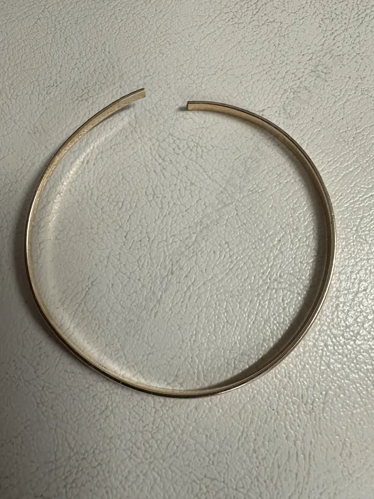 Broken Gold Bangle Stamped 9ct Image 1++