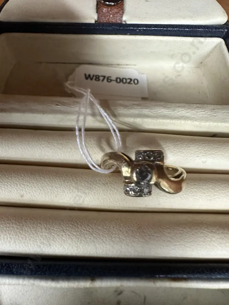 Gold & Diamond? Ring Image 1++