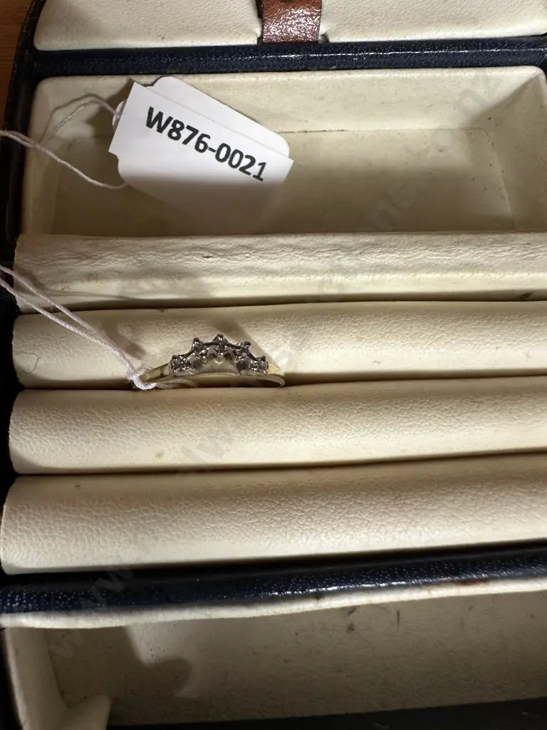 Gold & Diamond Ring Stamped 9ct Image 1++