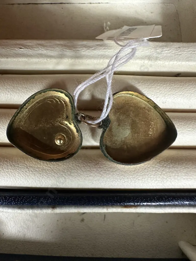 Gold Heart Locket Stamped 9ct As Found Condition Image 1++