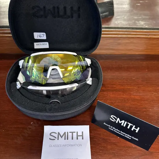 Smith Ruckus Sunglasses, Matte White 6HT 3 With Two Interchangeable ChromaPop? Lenses In Performance Zip Case
