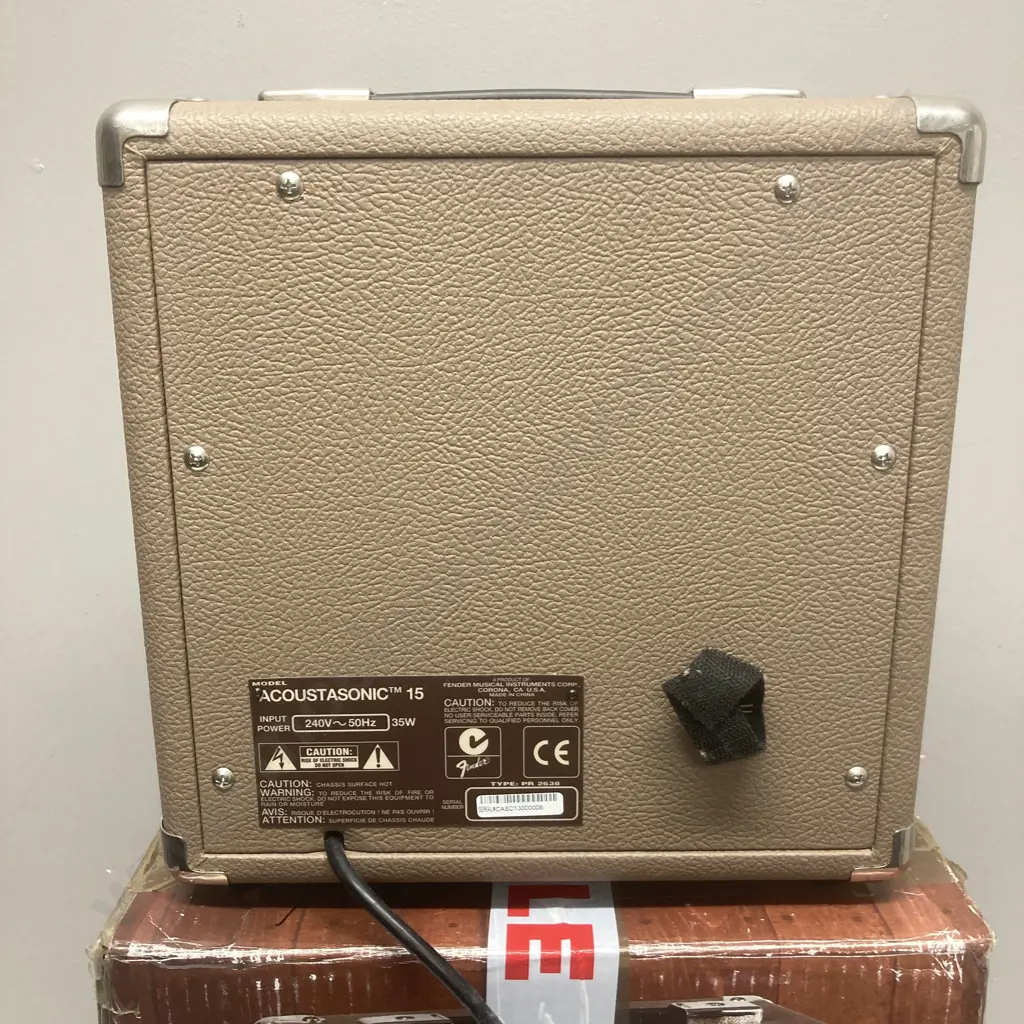 Fender Acoustasonic 15 Acoustic Guitar Amp With Leads Image 1++