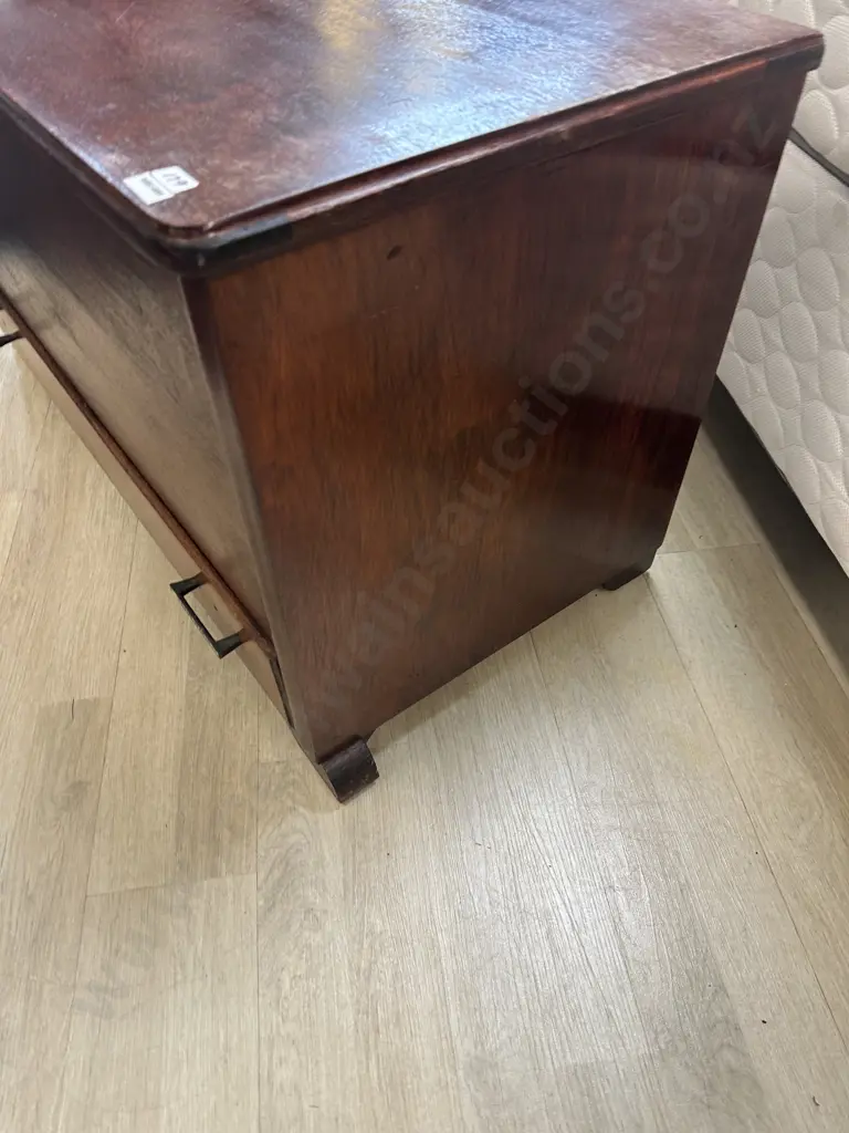 Vintage 1940s Stained Oak Glory Box With Inner Tray & Drawer In Base Image 1++
