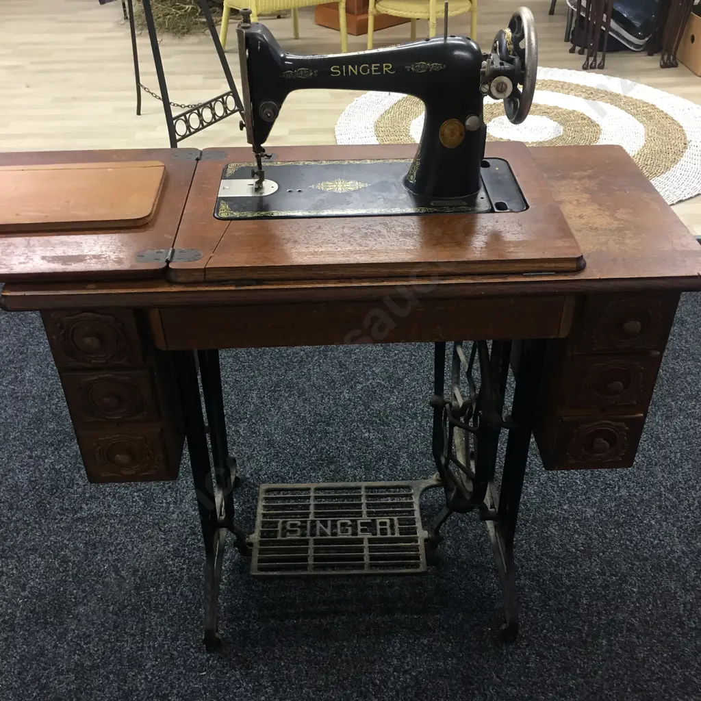 1937 Singer Treadle Sewing Machine Serial #EB616768 Image 1++