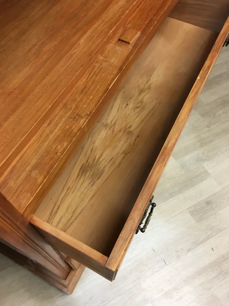 Solid Rimu Wall Unit, 3 Drawers, 2 Adjustable Shelves, H160 W101 D43cm Image 1++
