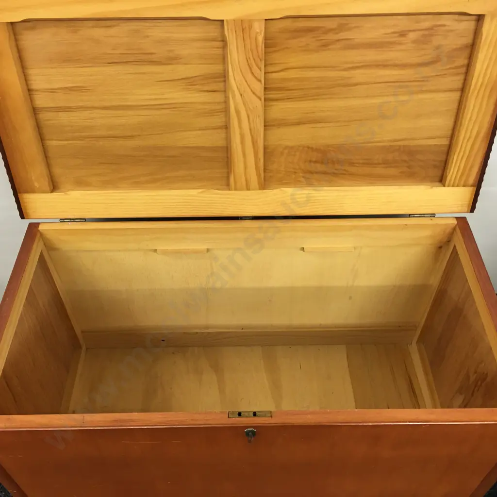 Art Deco Stained Pine Blanket Box H53,W92,D46cm. Image 1++
