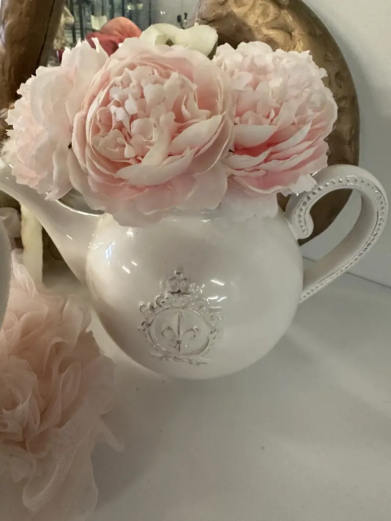Anna Chandler Design Heart Shape Mirror (af) With Zitan Teapot, Soft Toys Etc  Image 1++