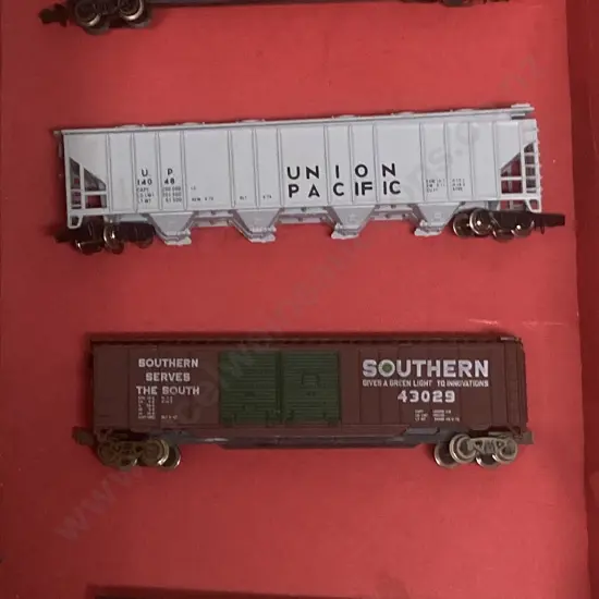 N Gauge Rolling Stock x 8