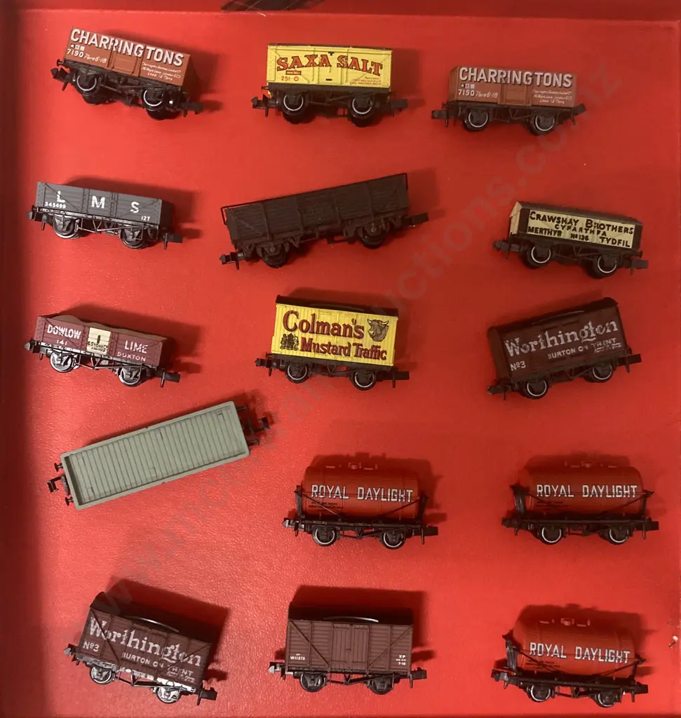 Peco England N Gauge Rolling Stock x 15 Image 1++