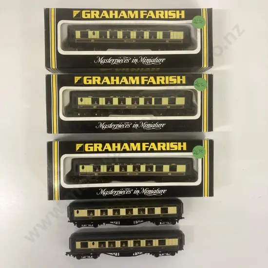 Graham Farish N Gauge #0646 Pullman Diner x 5, 3 x Boxed