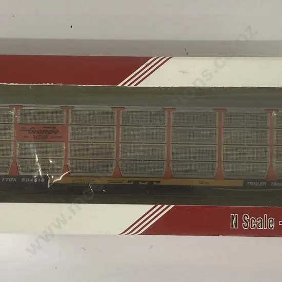 Boxed N Scale Red Caboose RM-19107-26 Rio Grande, Auto Rack, Enclosed, (Sold With -05)