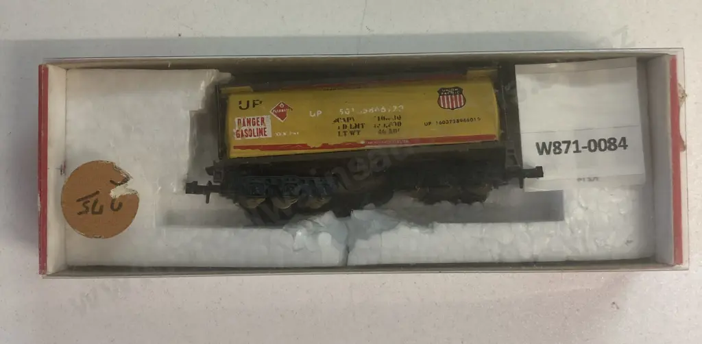Kato Japan N Scale Freight Fuel Tank, Boxed(Sold With -058) Image 1++