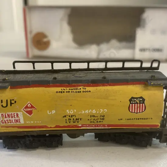 Kato Japan N Scale Freight Fuel Tank, Boxed(Sold With -058)