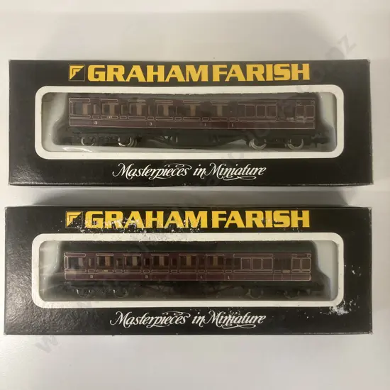 Graham Farish N Gauge #0626 57ft Mainline Coach LMS (Crimson Lake) x 2,Boxed