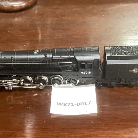 Minitrix N207 Class 9F 2-10-0 92018 in British Railways black