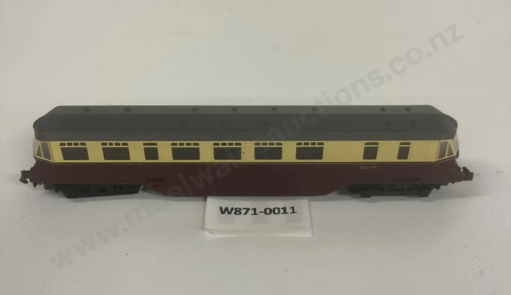 Graham Farish 8176 N Gauge GWR Railcar BR Crimson & Cream Image 1++