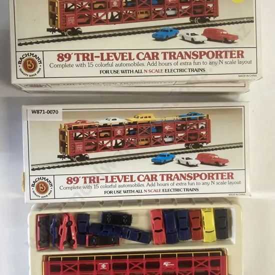 N Scale Bachmann 89' Tri-Level Car Transporter With Cars x 3, Boxed