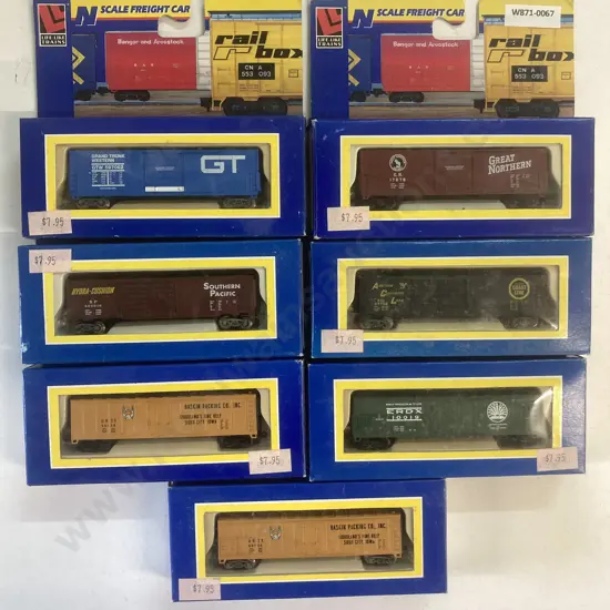 N Scale Life-Like Boxed Freight Cars x 7