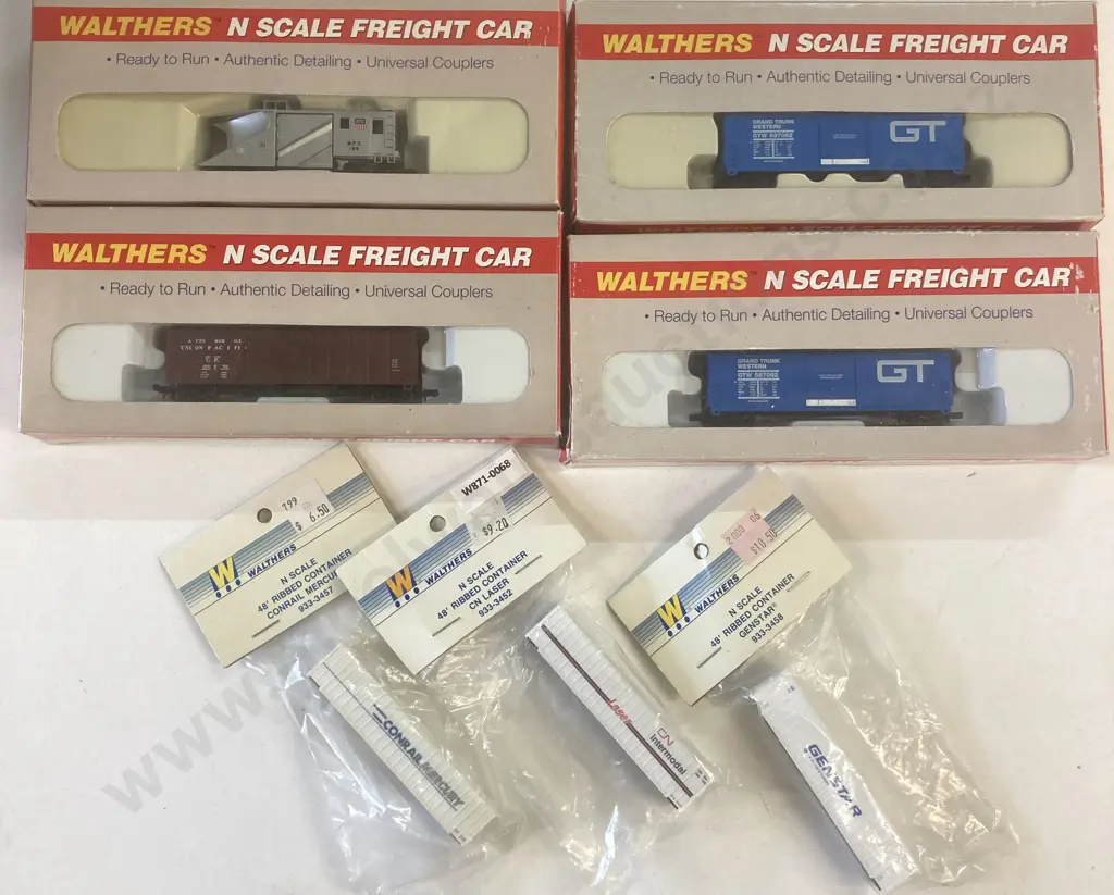 N Scale Walthers Union Pacific Russell Snow Plow, 3 x Box Cars, 48' Ribbed Containers Image 1++