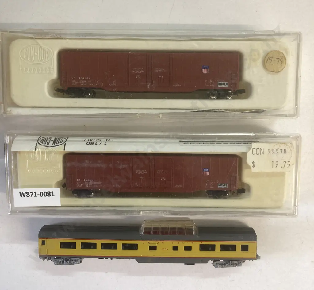 Con-Cor N Scale Union Pacific Dome Observation Passenger Carriage & Pair of 60' Boxcars Union Pacific Scheme 1, Boxed Image 1++