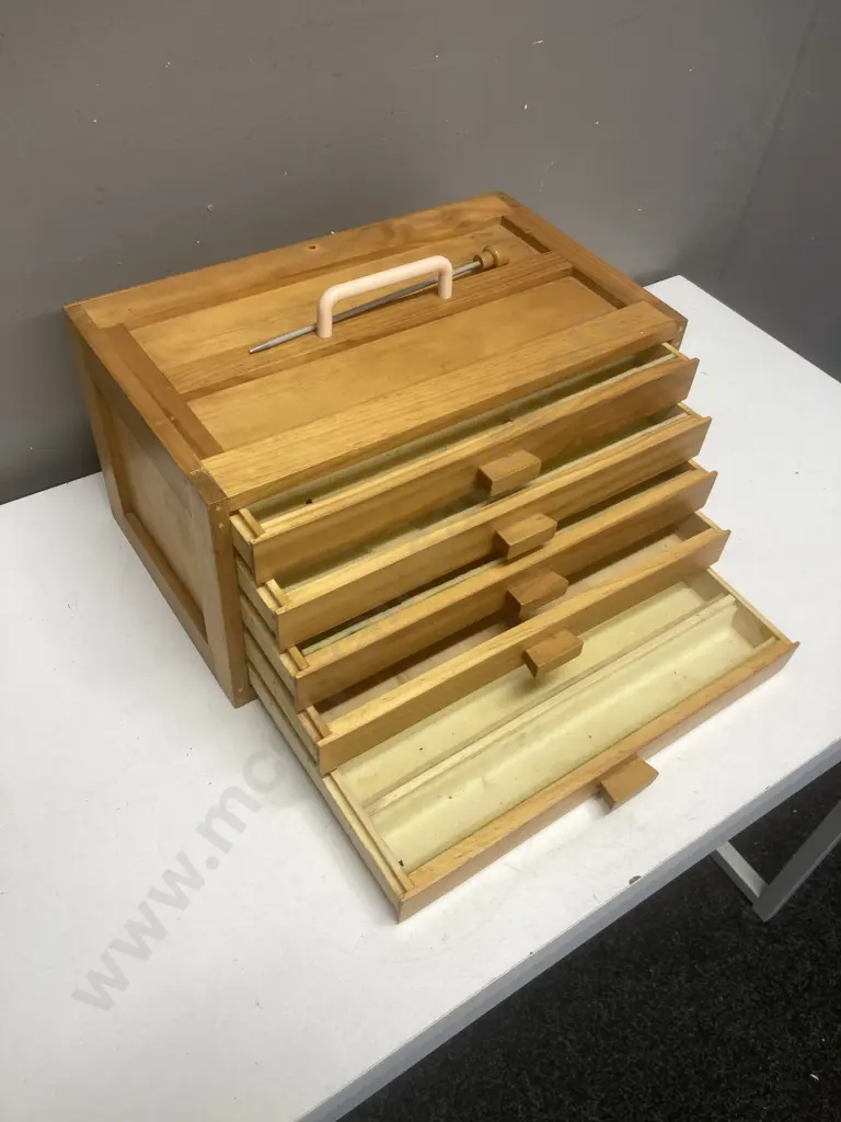 Wooden Case With 5 Drawers, Spacing In Trays Adjusts (Used For N Gauge Railway) Image 1++