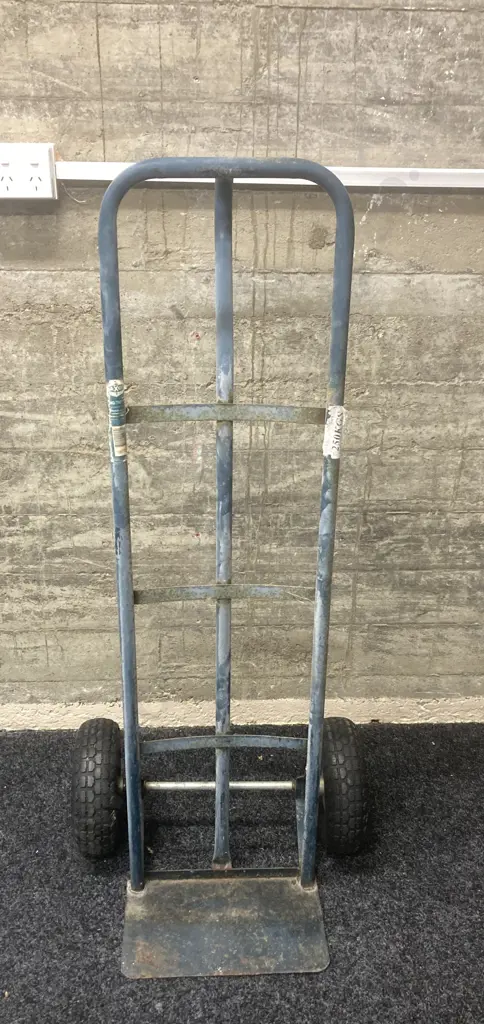 Saxon Hand Trolley 250Kg, Pneumatic Tyres Image 1++