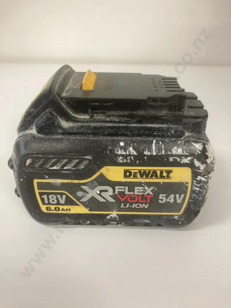 DeWALT 18/54V 6.0Ah XR FlexVolt Battery Image 1++