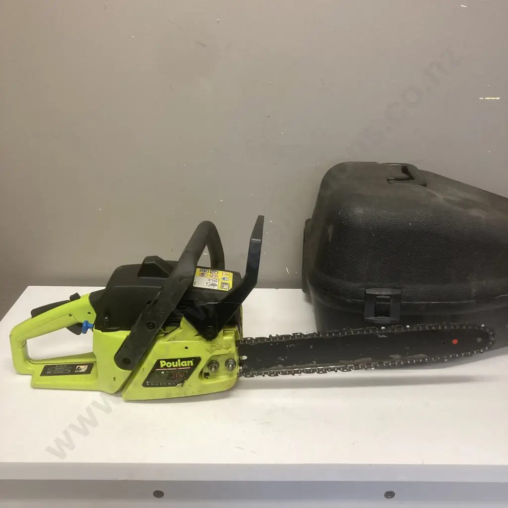 Poulan Woodsman Chainsaw With Moulded Carry Case, 2150 2.IC.I Image 1++