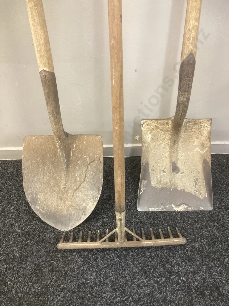 Shovel, Square Mouth Shovel & Rake, Wood Handles Image 1++