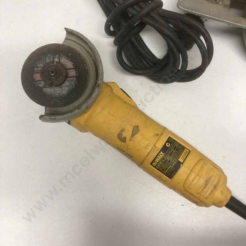 DeWalt D28108-XE 100mm Small Angle Grinder & DW334-46 210mm Circular saw Image 1++
