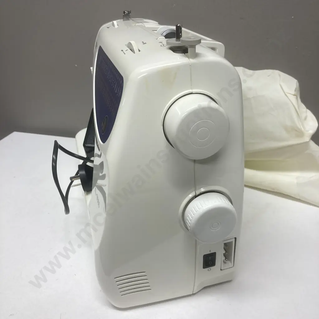 Brother XL-6060 Sewing Machine Image 1++